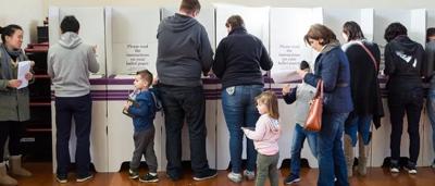 Post-election graphic: Bar graph comparing votes, party logos, and text labels.