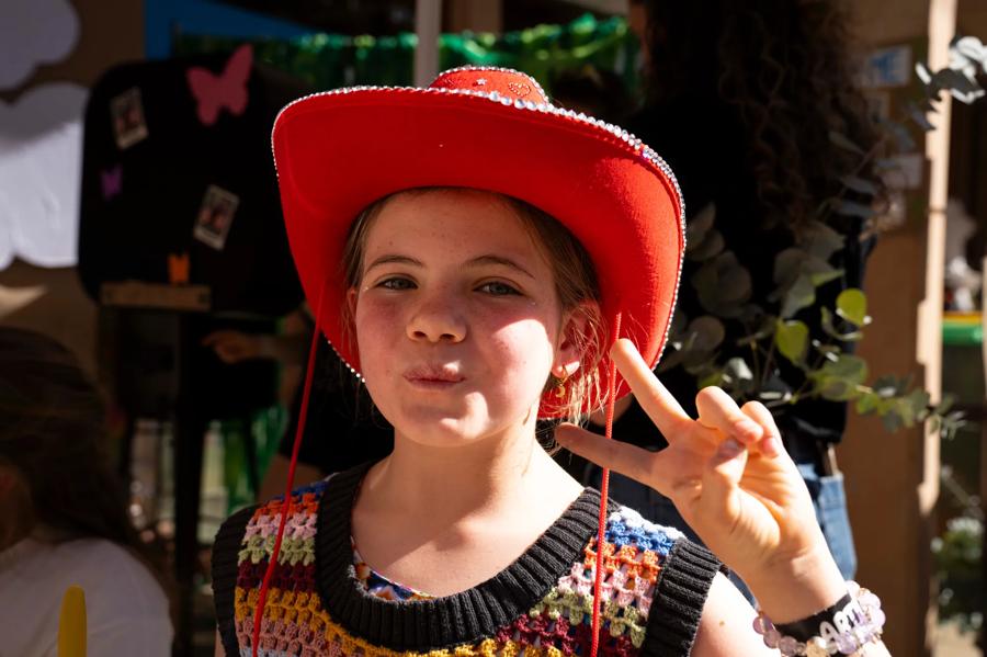 Wren Bandt in a glittering cowboy hat