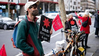 Header image: Bankblog logo, green canopy, white text, financial theme.